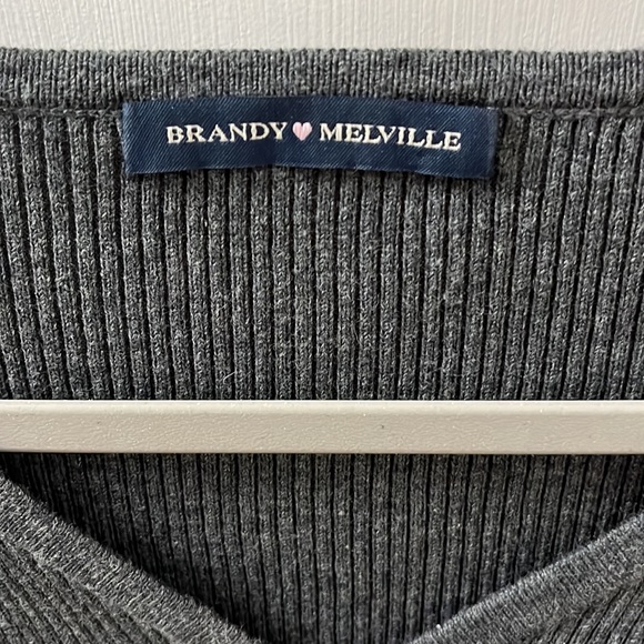 Brandy Melville Collin Gray Cardigan Sweater - Picture 4 of 4
